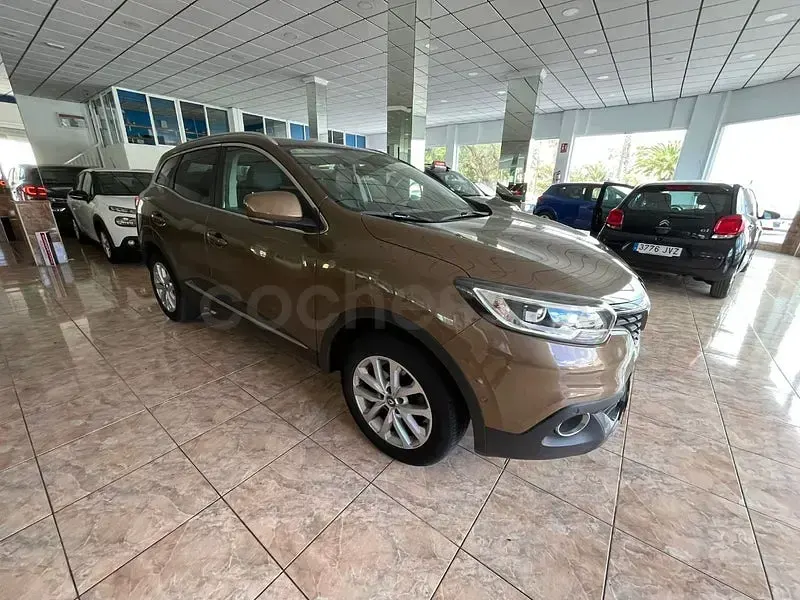 Usado Renault Kadjar Business 130 CV (95 kW) 2018 Beige SUV