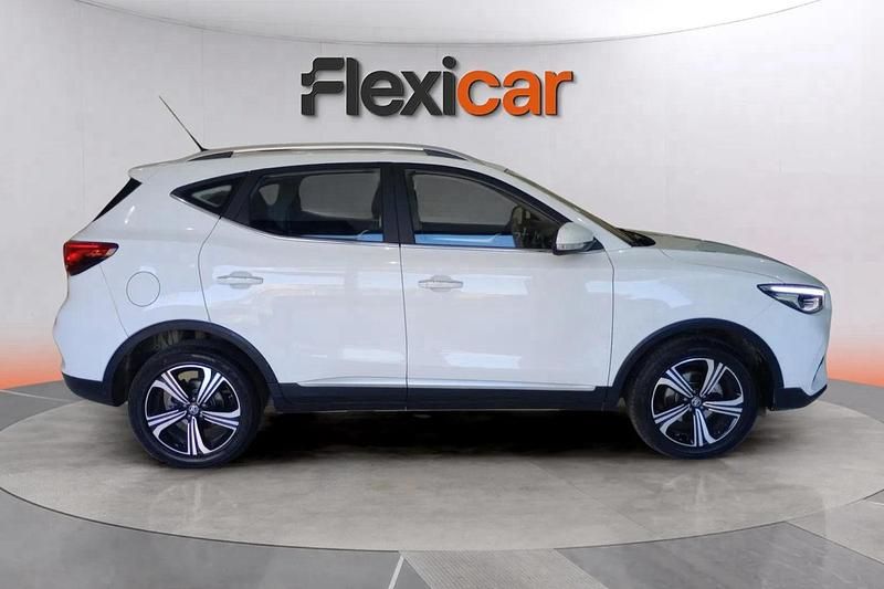 Usado MG ZS Comfort 106 CV (77 kW) 2023 Blanco Berlina