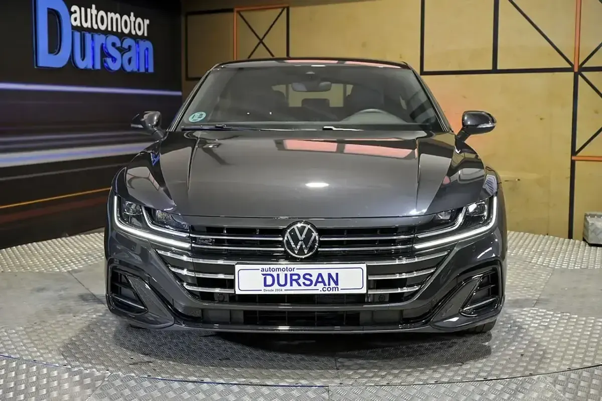 Usado VW Arteon R-line 150 CV (110 kW) 2023 Gris Berlina