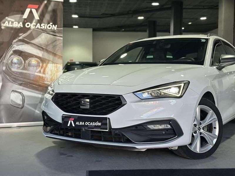 Usado Seat Leon ST FR 204 CV (150 kW) 2021 Blanco Familiar