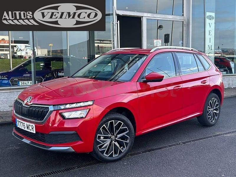 Usado Skoda Kamiq Ambition 110 CV (80 kW) 2022 Rojo SUV