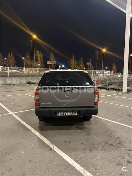 Usado Nissan Navara 190 CV (139 kW) 2018 Gris / plata Recogida