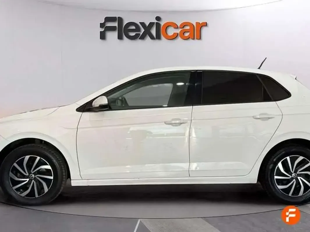 Usado VW Polo Life 95 CV (69 kW) 2023 Blanco Utilitario
