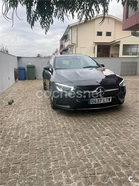 Usado Mercedes CLA200 Shooting Brake 150 CV (110 kW) 2021 Negro Familiar