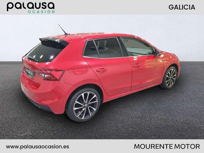 Usado Skoda Fabia Selection 95 CV (69 kW) 2024 Rojo Utilitario
