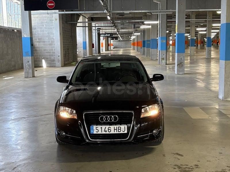 Usado Audi A3 Ambition 105 CV (77 kW) 2011 Negro Utilitario
