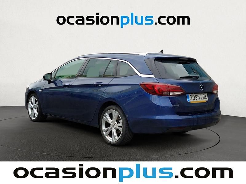 Usado Opel Astra Elegance 122 CV (89 kW) 2019 Azul Familiar