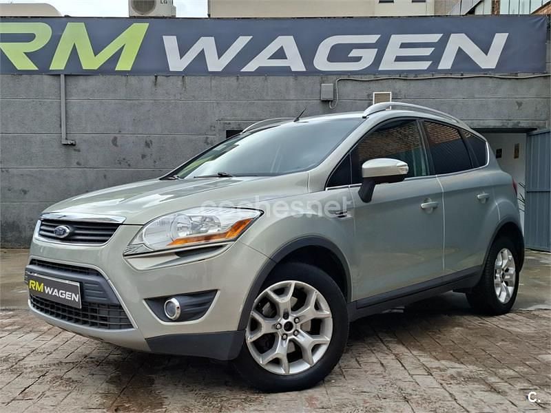 Usado Ford Kuga Trend 140 CV (102 kW) 2009 Gris / plata SUV