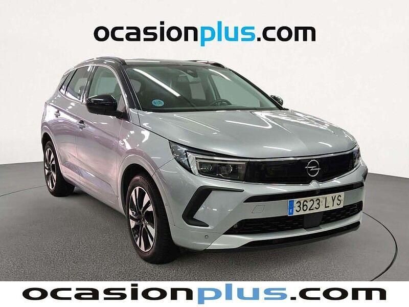 Usado Opel Grandland X Ultimate 130 CV (95 kW) 2022 Gris / plata SUV