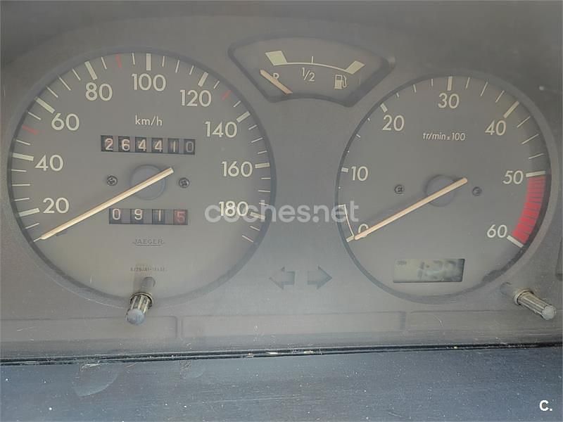 Usado Citroën Saxo 58 CV (42 kW) 1999 Gris / plata Utilitario