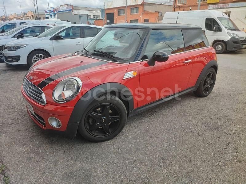 Rojo Usado 2008 Mini Cooper D Utilitario | 8990 € (Un poco caro) - Imagen 1/4