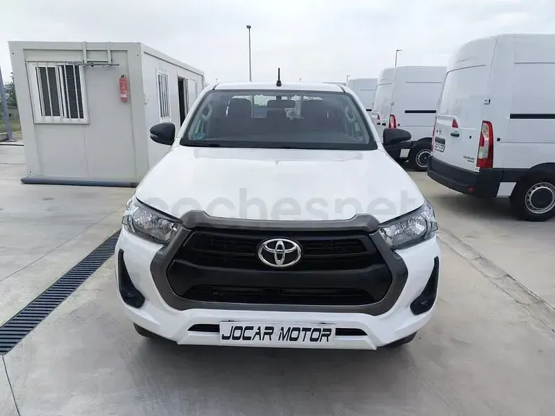 Usado Toyota HiLux 150 CV (110 kW) 2021 Blanco Pickup/Camioneta