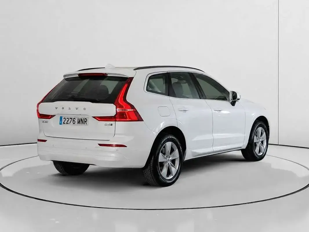 Usado Volvo XC60 Core 197 CV (144 kW) 2024 Blanco SUV