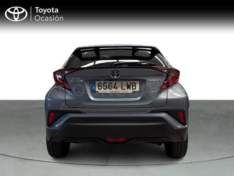Usado Toyota C-HR Advance 122 CV (89 kW) 2022 Gris / plata SUV