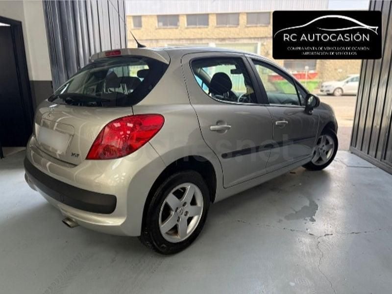 Usado Peugeot 207 Sport 95 CV (69 kW) 2008 Gris / plata Berlina