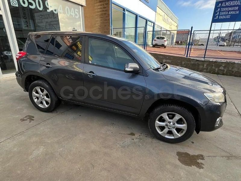 Usado Toyota RAV4 Executive 150 CV (110 kW) 2012 Gris / plata SUV