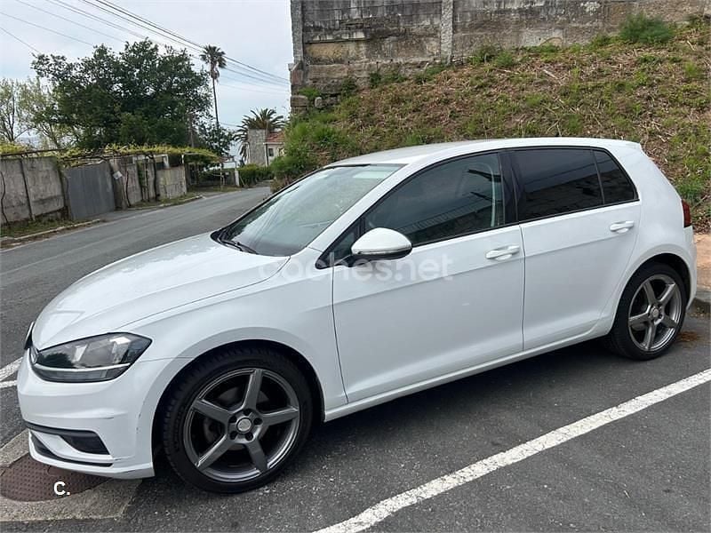 Usado VW Golf VII 115 HP (84 kW) 2019 Branco Carrinha