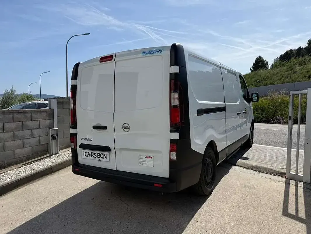 Usado Opel Vivaro Expression 95 CV (69 kW) 2018 Blanco Monovolumen