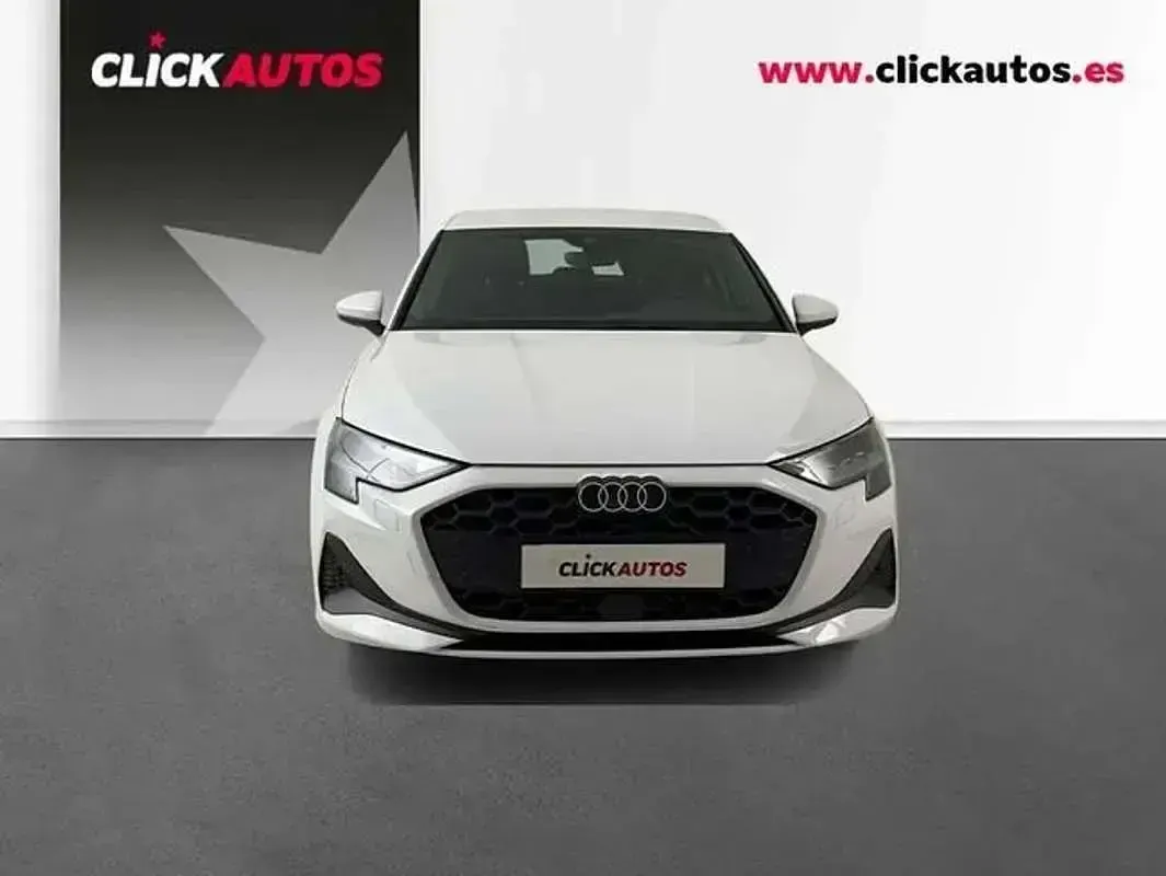 Używany Audi A3 116 KM (85 kW) 2025 Biały Sedan/Limuzyna