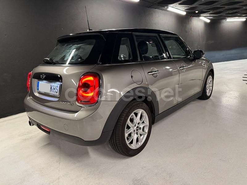 Usado Mini Cooper D 116 CV (85 kW) 2018 Gris / plata Utilitario