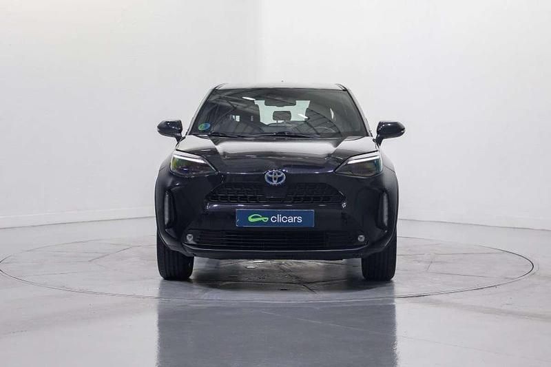 Usado Toyota Yaris Cross Style 91 CV (66 kW) 2022 Negro SUV