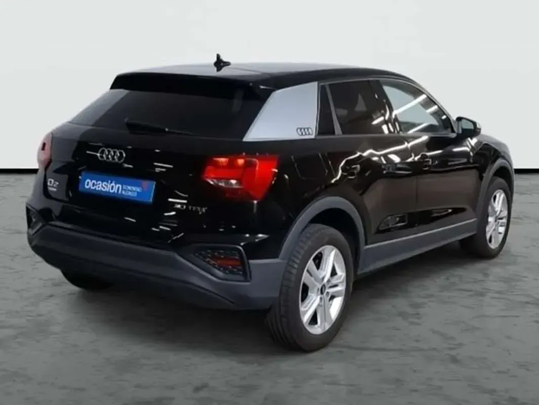Usado Audi Q2 116 CV (85 kW) 2025 Negro SUV