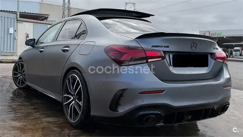 Usado Mercedes A35 AMG 306 CV (225 kW) 2020 Gris / plata Berlina