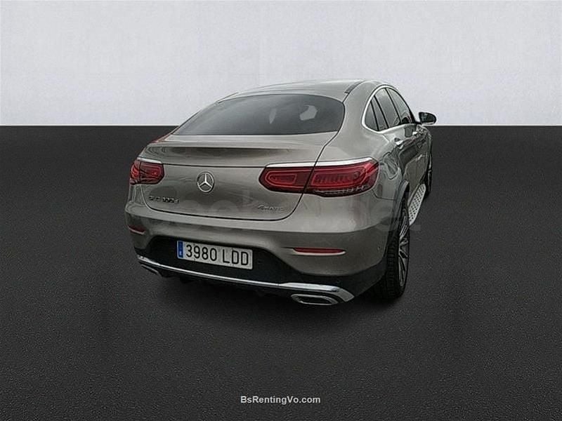 Usado Mercedes GLC300 245 CV (180 kW) 2019 Gris / plata Coupe