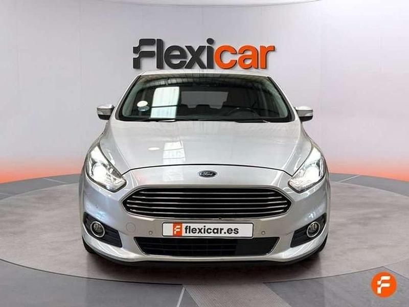 Begagnad Ford S-MAX Titanium 150 HK (110 kW) 2016 Grå Minibuss