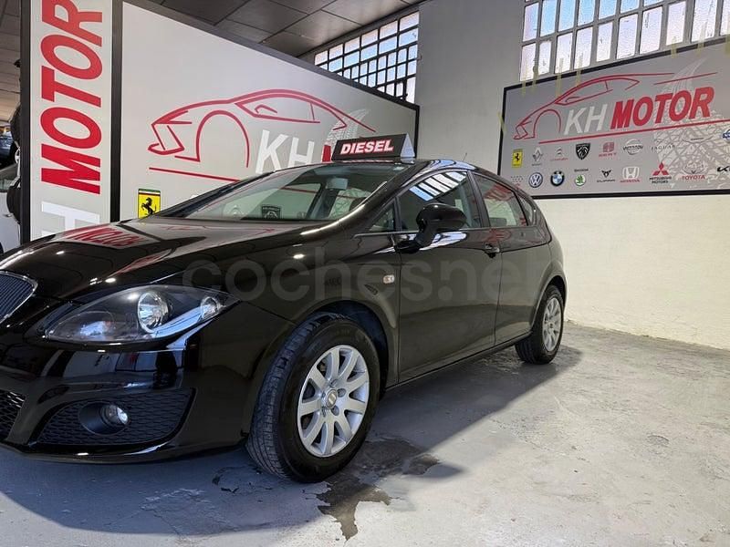 Usado Seat Leon Copa 105 CV (77 kW) 2011 Negro Utilitario