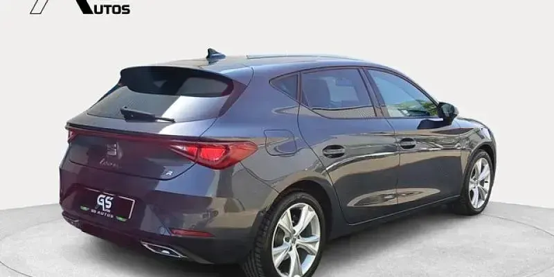 Usado Seat Leon FR 116 CV (85 kW) 2025 Gris