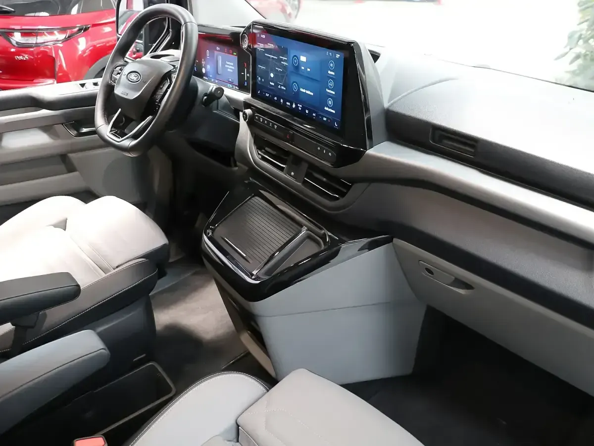 Nuevo Ford Tourneo Custom Titanium X 160 kW (218 CV) 2025 Negro Van