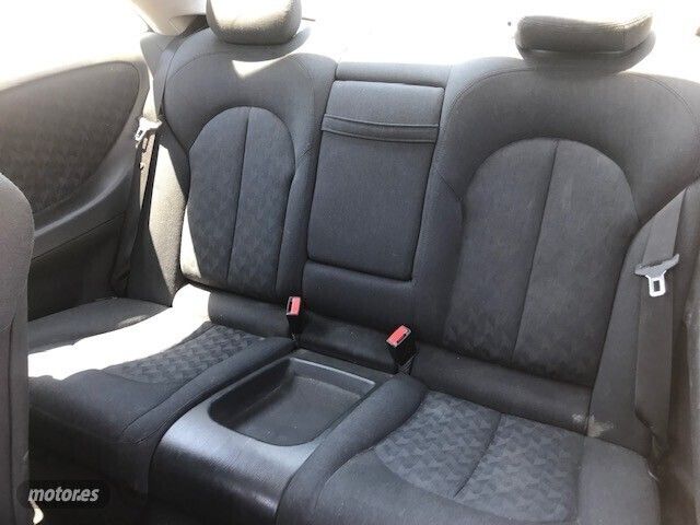 Usado Mercedes CLK270 170 CV (125 kW) 2003 Azul Coupe