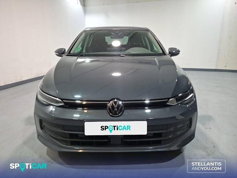 Usado VW Golf VIII 115 CV (84 kW) 2025 Gris Berlina