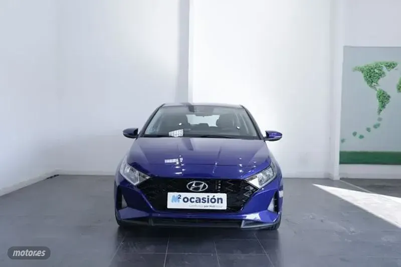 Usado Hyundai i20 100 CV (73 kW) 2023 Azul Utilitario