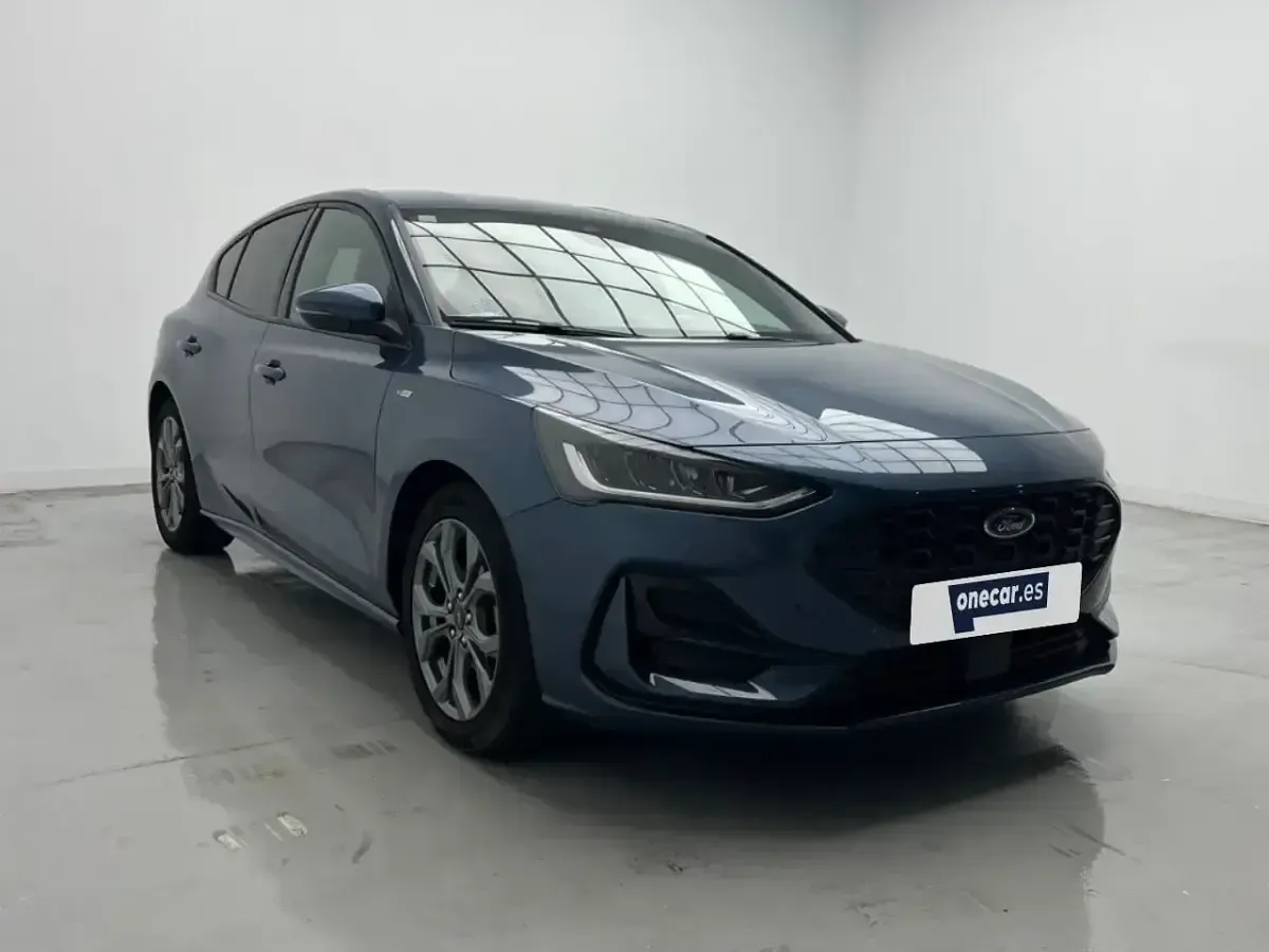 Usado Ford Focus ST-Line 125 CV (91 kW) 2023 Azul Berlina