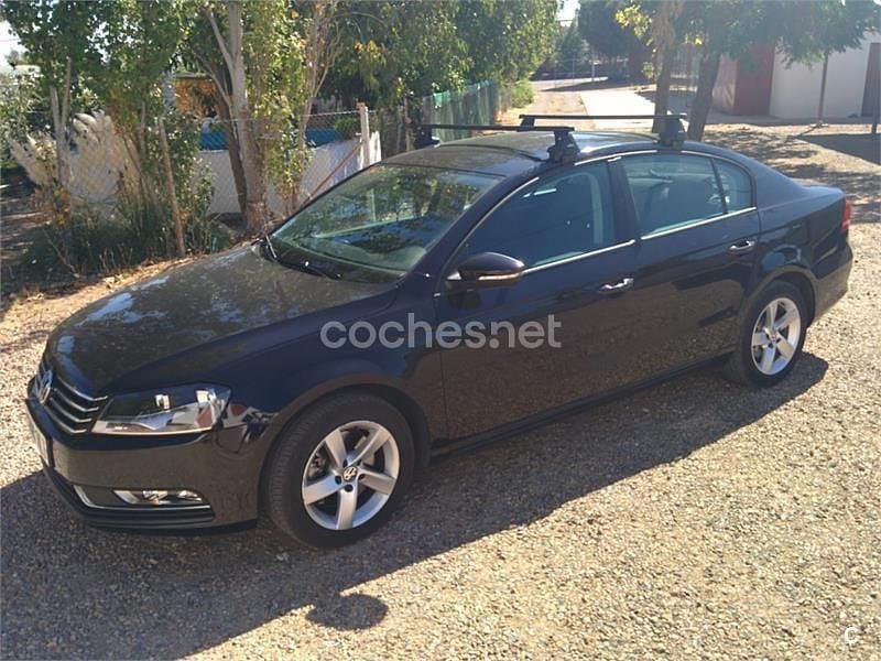 Usado VW Passat Edition 105 CV (77 kW) 2012 Negro Berlina