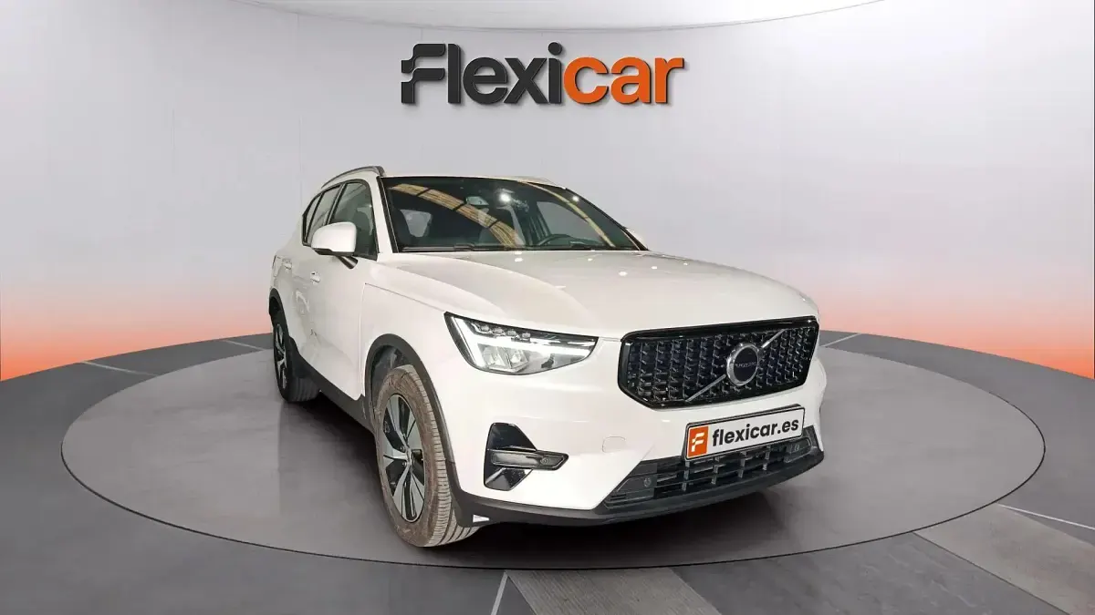 Usado Volvo XC40 Plus 163 CV (119 kW) 2024 SUV
