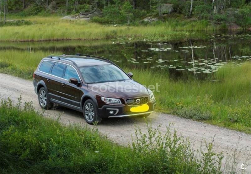 Marrón Usado 2016 Volvo XC70 Summum SUV | 26.000 € - Imagen 1/4