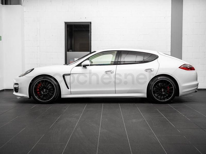 Usado Porsche Panamera Turbo S 550 CV (404 kW) 2012 Blanco Berlina