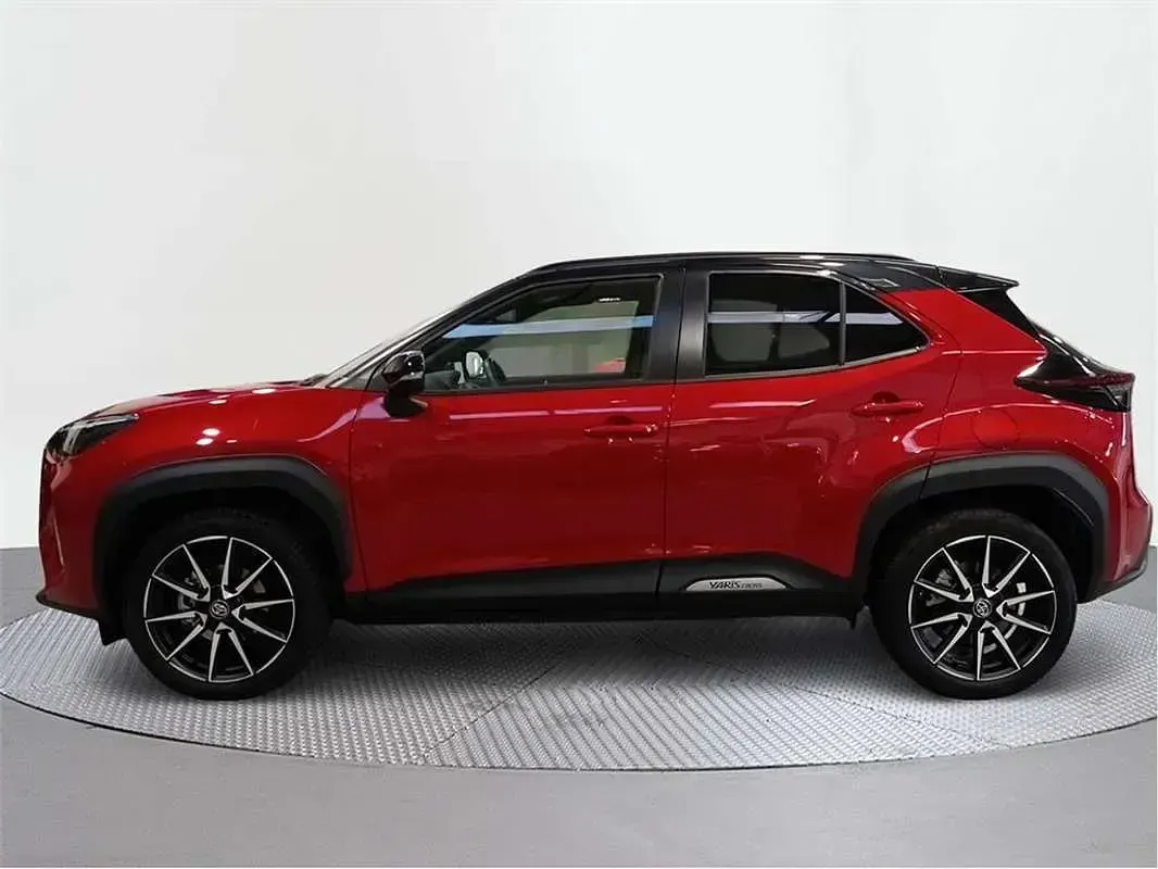Usado Toyota Yaris Cross Sport 131 CV (96 kW) 2026 SUV