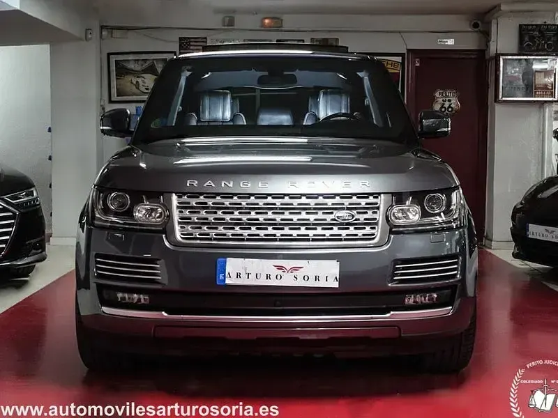 Usado Land Rover Range Rover 354 CV (260 kW) 2017 Gris / plata SUV