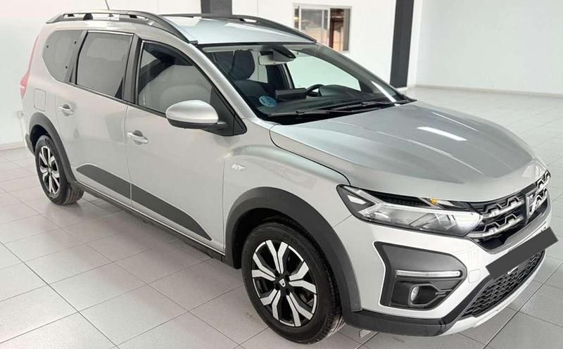 Gris Usado 2022 Dacia Jogger Comfort Monovolumen | 16.985 € (Precio justo) - Imagen 1/4