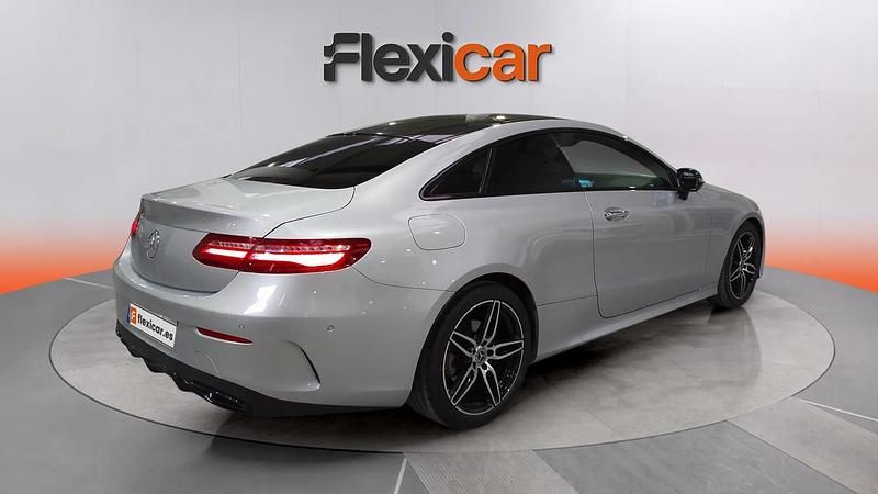 Usado Mercedes E220 194 CV (142 kW) 2018 Gris Coupe
