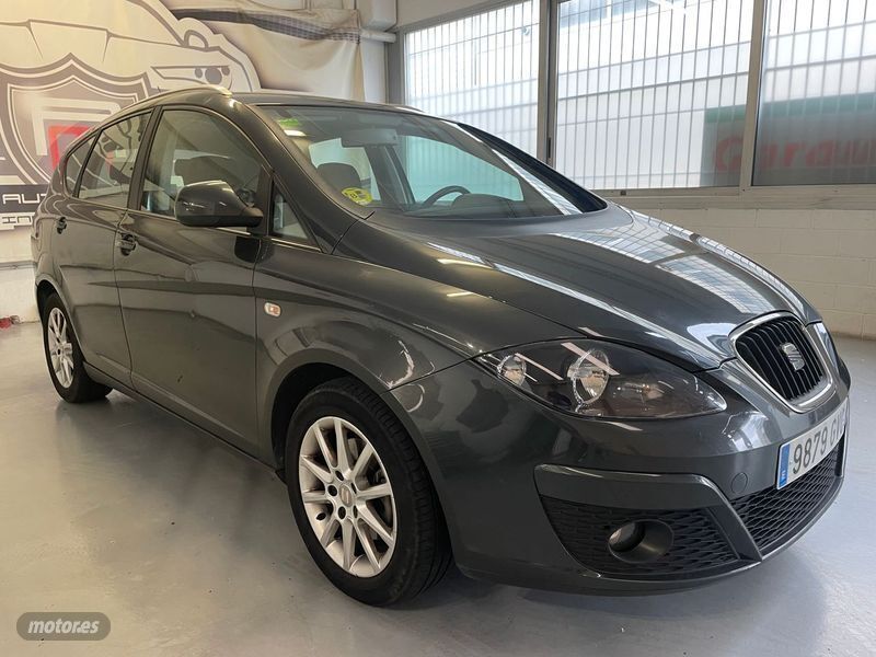 Usado Seat Altea XL Style 105 CV (77 kW) 2009 Azul Monovolumen