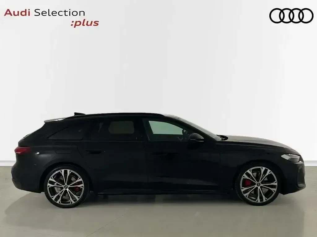 Usado Audi A5 Ambiente 204 CV (150 kW) 2024 Negro Familiar