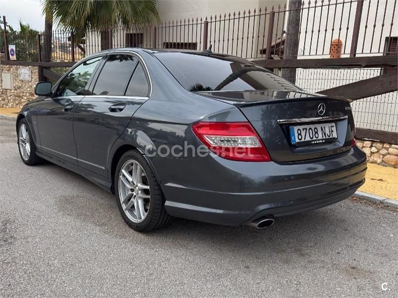 Usado Mercedes C220 Avantgarde 170 CV (125 kW) 2009 Gris / plata Berlina