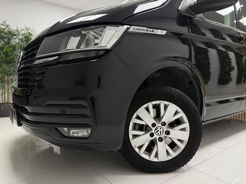 Usado VW Caravelle 150 CV (110 kW) 2020 Negro Monovolumen