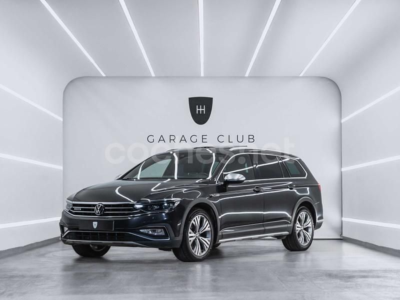 Negro Usado 2022 VW Passat Alltrack Familiar | 13.999 € - Imagen 1/4