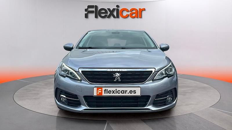 Usado Peugeot 308 Active 131 CV (96 kW) 2020 Gris Berlina